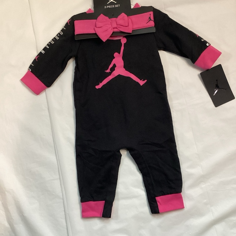 Jordan Kids Black and Pink Footie with Headband - Picture 3 of 4